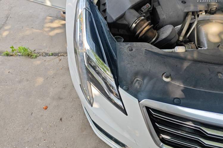 Used Cadillac XTS 2018 28T Tech Edition Right Front Headlight