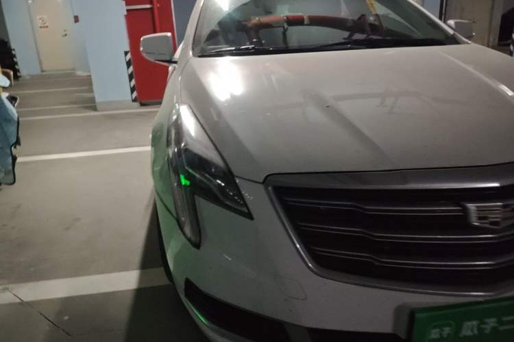 Used Cadillac XTS 2018 28T Tech Edition Right Front Headlight