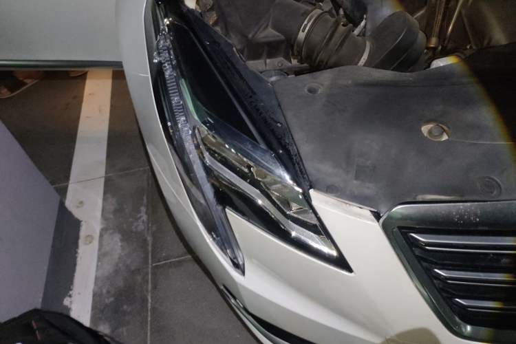 Used Cadillac XTS 2018 28T Tech Edition Right Front Headlight