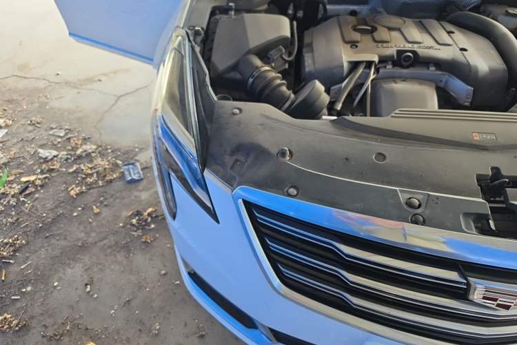 Used Cadillac XTS 2018 28T Tech Edition Right Front Headlight