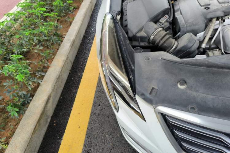 Used Cadillac XTS 2018 28T Tech Edition Right Front Headlight