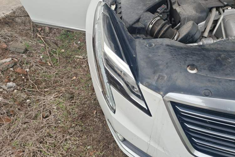 Used Cadillac XTS 2018 28T Elite Edition Right Front Headlight