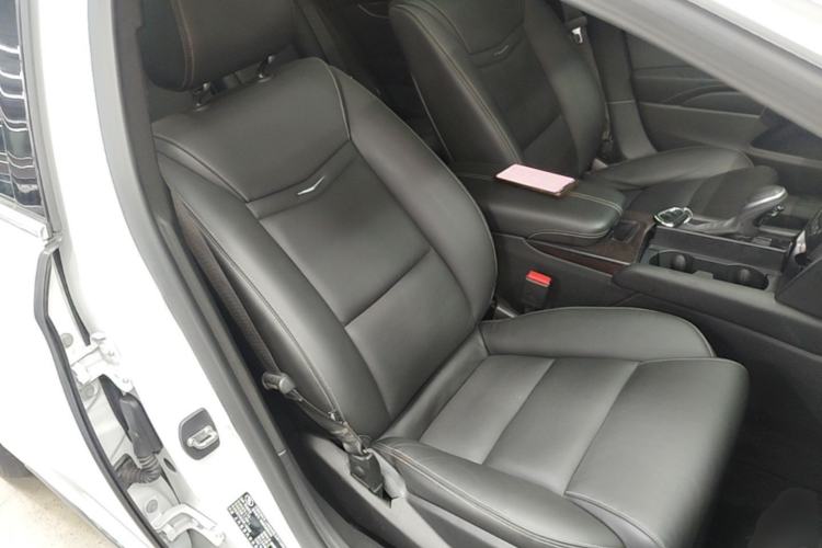 Used Cadillac XTS 2018 28T Elite Edition Right Front Seat