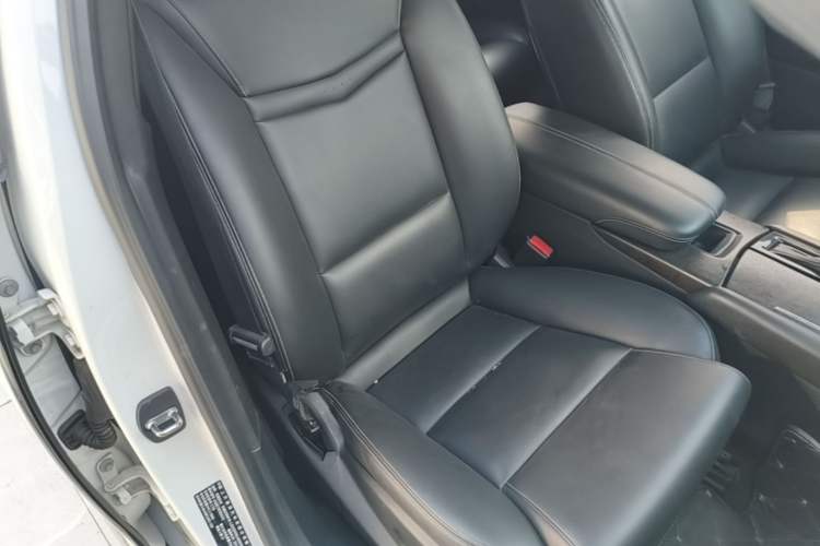 Used Cadillac XTS 2018 28T Tech Edition Right Front Seat