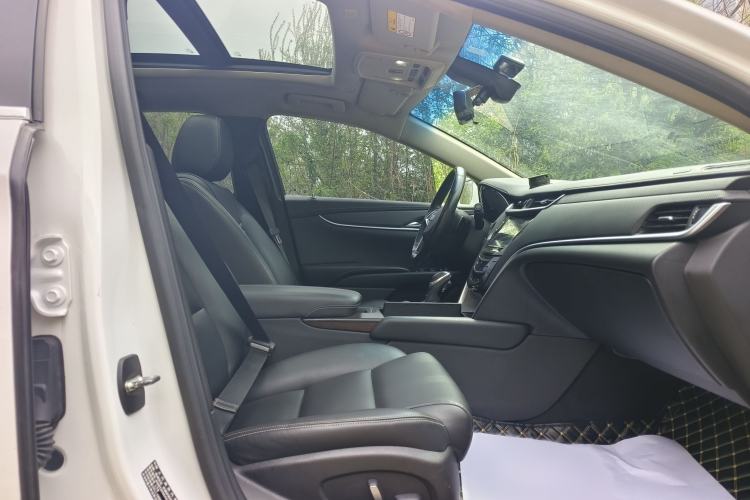 Used Cadillac XTS 2018 28T Tech Edition Right Front Seat