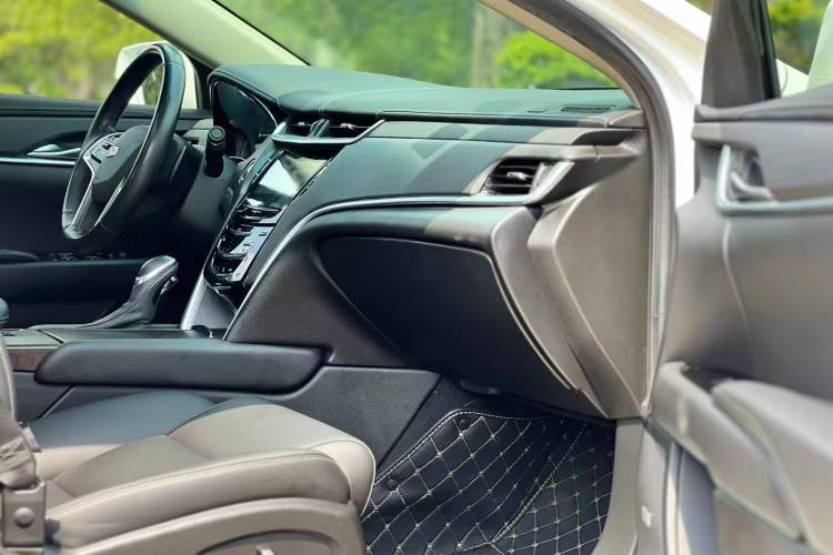 Used Cadillac XTS 2018 28T Tech Edition Right Front Seat
