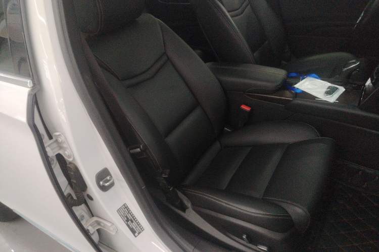 Used Cadillac XTS 2018 28T Tech Edition Right Front Seat