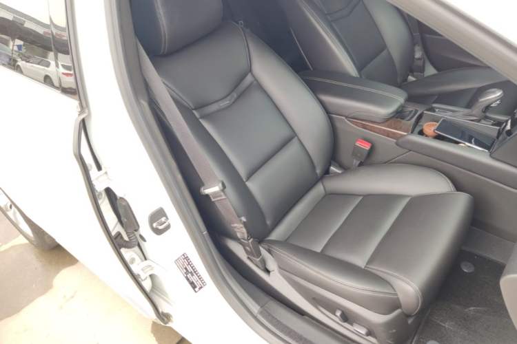 Used Cadillac XTS 2018 28T Tech Edition Right Front Seat