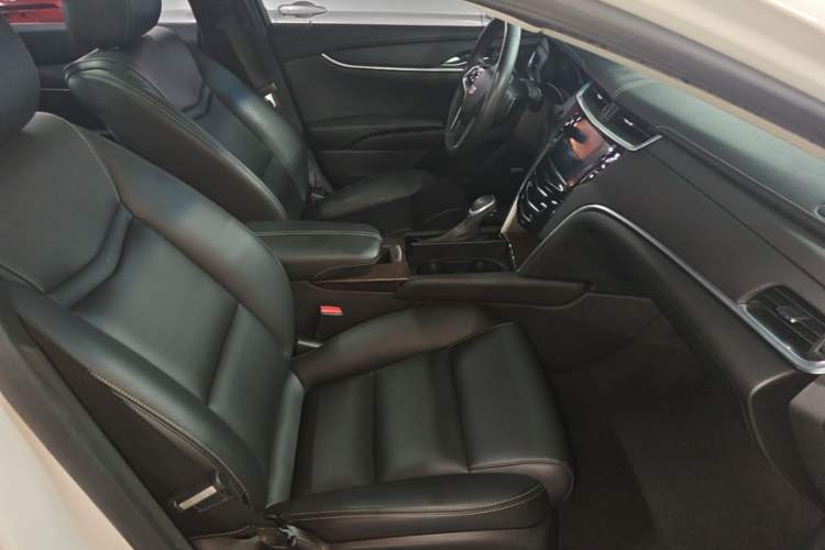 Used Cadillac XTS 2018 28T Tech Edition Right Front Seat