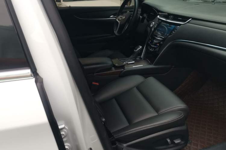 Used Cadillac XTS 2018 28T Tech Edition Right Front Seat