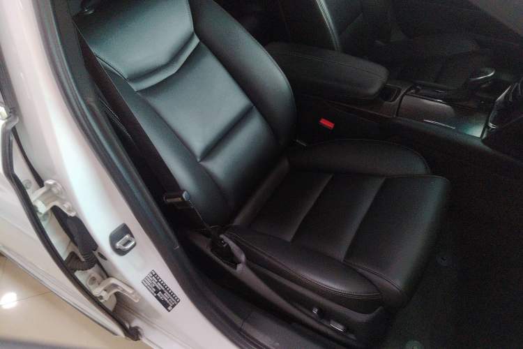 Used Cadillac XTS 2018 28T Tech Edition Right Front Seat