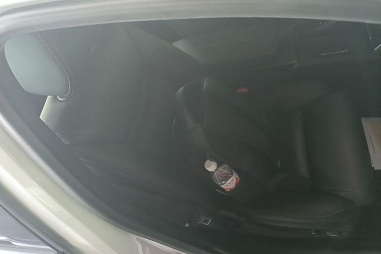Used Cadillac XTS 2018 28T Tech Edition Right Front Seat