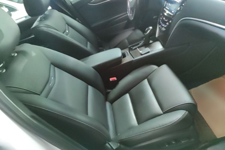 Used Cadillac XTS 2018 28T Elite Edition Right Front Seat