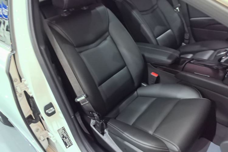Used Cadillac XTS 2018 28T Tech Edition Right Front Seat