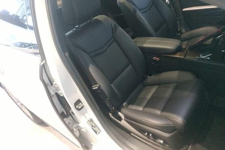 Used Cadillac XTS 2018 28T Elite Edition Right Front Seat