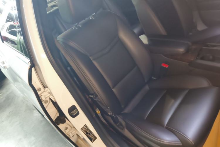 Used Cadillac XTS 2018 28T Tech Edition Right Front Seat