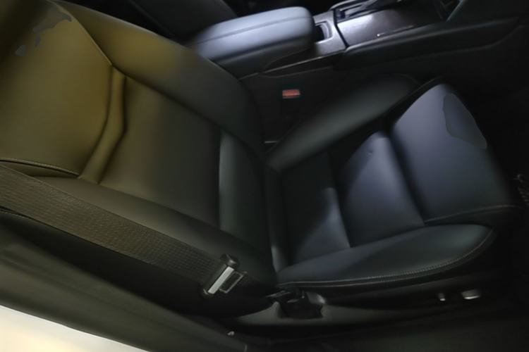 Used Cadillac XTS 2018 28T Tech Edition Right Front Seat