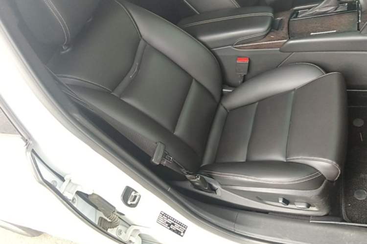 Used Cadillac XTS 2018 28T Tech Edition Right Front Seat