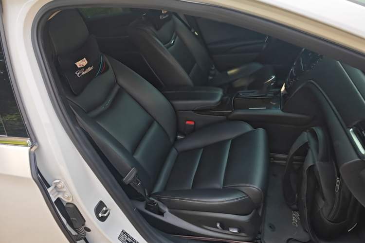 Used Cadillac XTS 2018 28T Tech Edition Right Front Seat