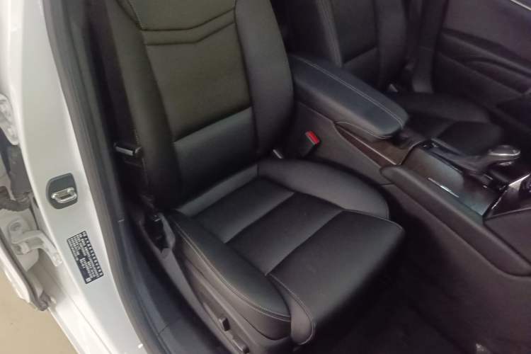 Used Cadillac XTS 2018 28T Tech Edition Right Front Seat