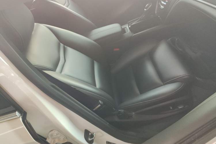 Used Cadillac XTS 2018 28T Tech Edition Right Front Seat