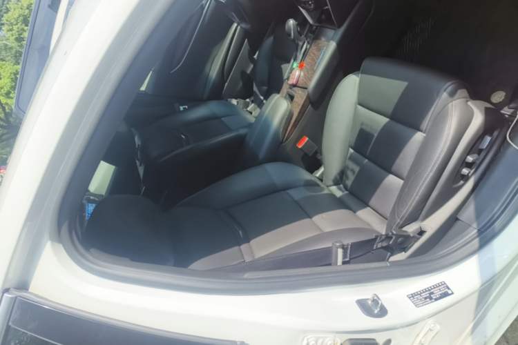 Used Cadillac XTS 2018 28T Elite Edition Right Front Seat