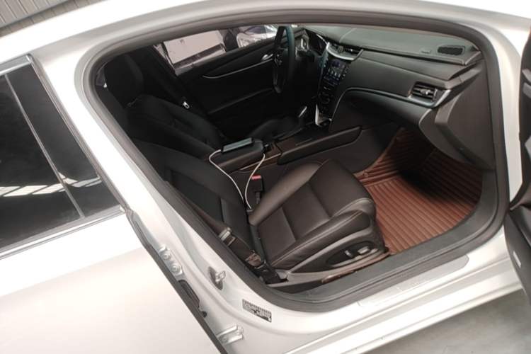 Used Cadillac XTS 2018 28T Tech Edition Right Front Seat