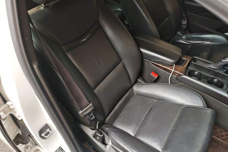 Used Cadillac XTS 2018 28T Elite Edition Right Front Seat
