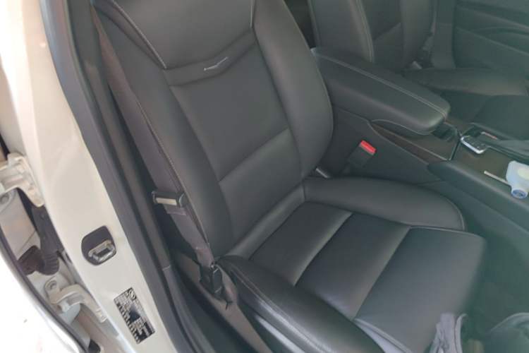Used Cadillac XTS 2018 28T Elite Edition Right Front Seat