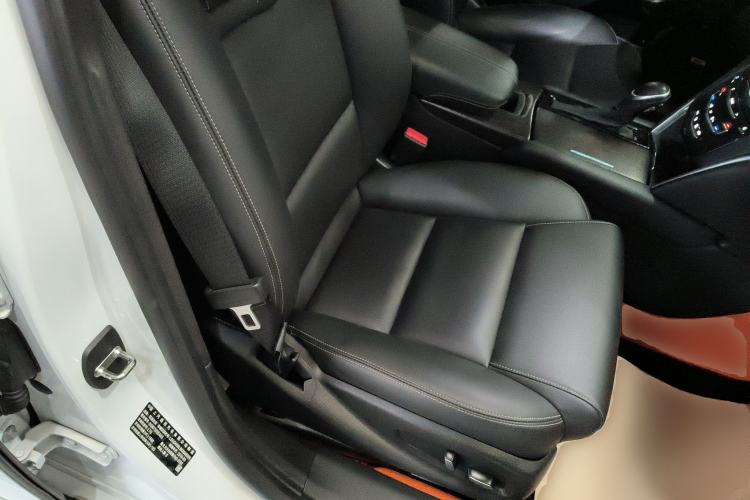 Used Cadillac XTS 2018 28T Tech Edition Right Front Seat