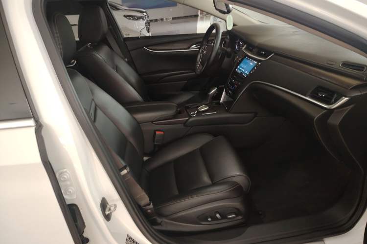 Used Cadillac XTS 2018 28T Elite Edition Right Front Seat