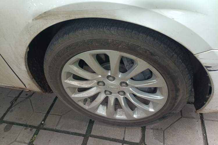 Used Cadillac XTS 2018 28T Tech Edition Right Front Wheel Hub