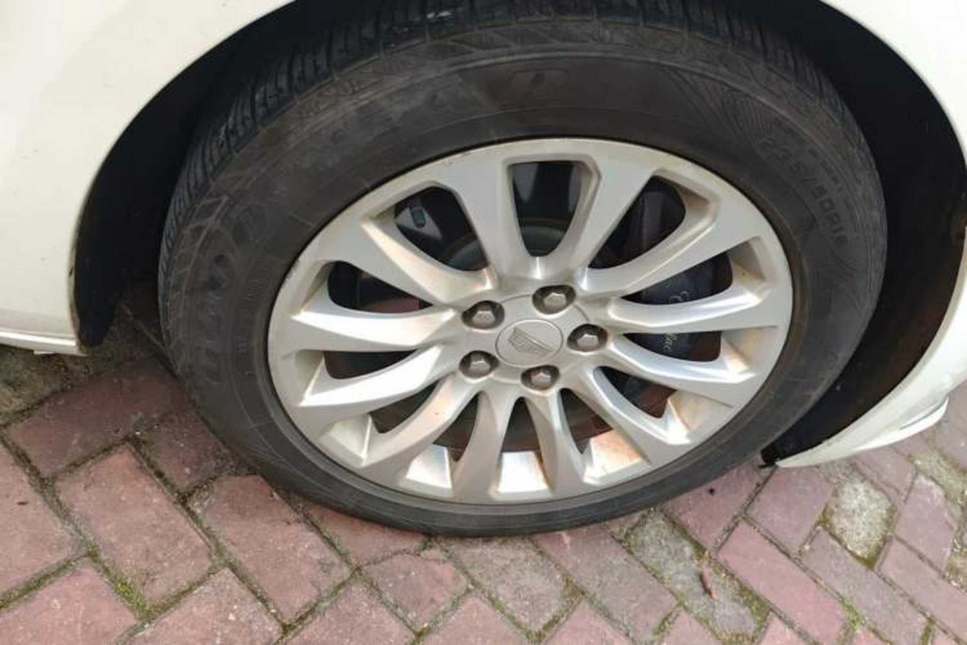 Used Cadillac XTS 2018 28T Tech Edition Right Front Wheel Hub