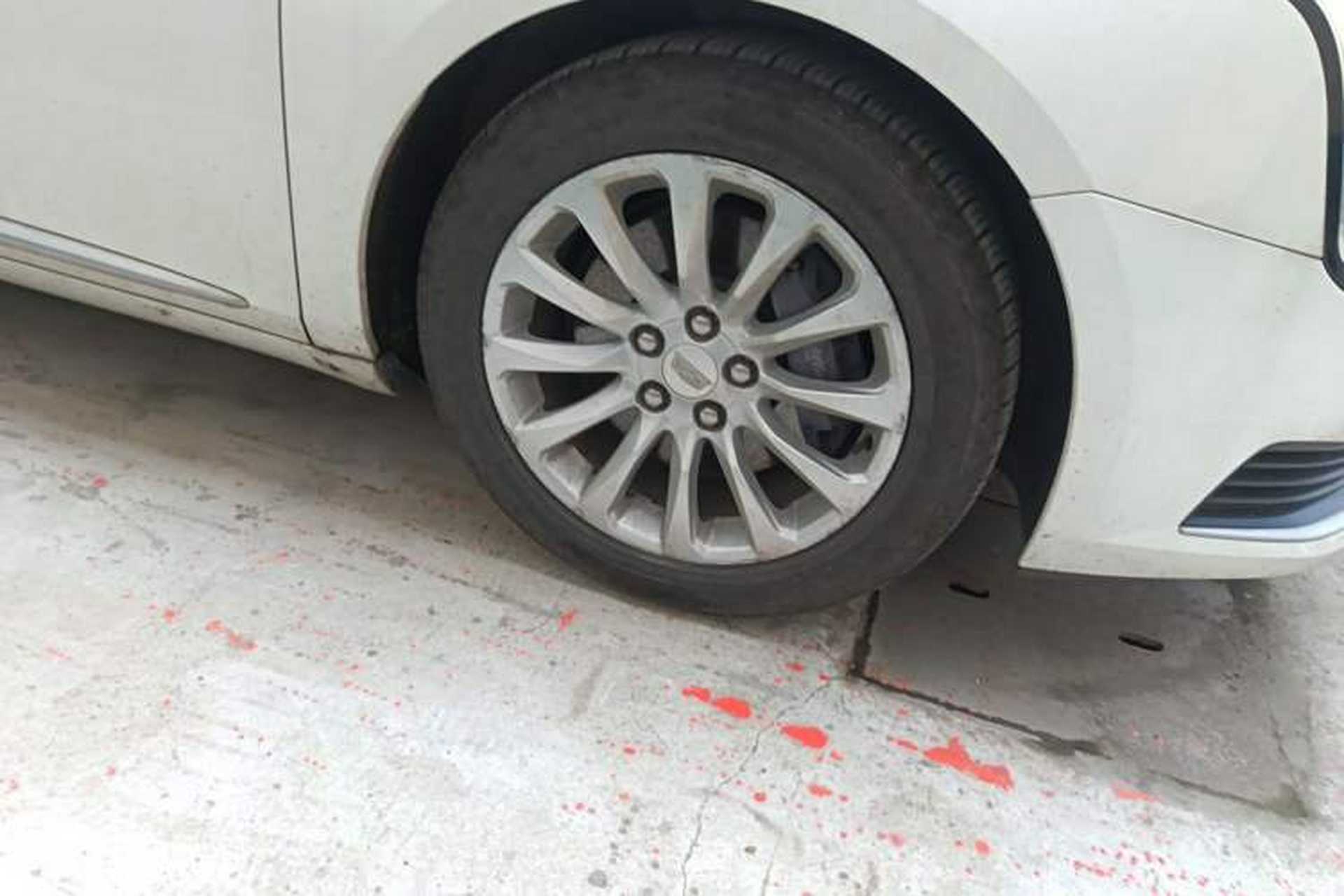 Used Cadillac XTS 2018 28T Tech Edition Right Front Wheel Hub