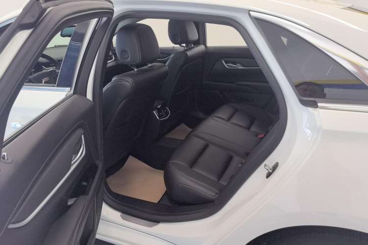 Used Cadillac XTS 2018 28T Tech Edition Right Rear Seat