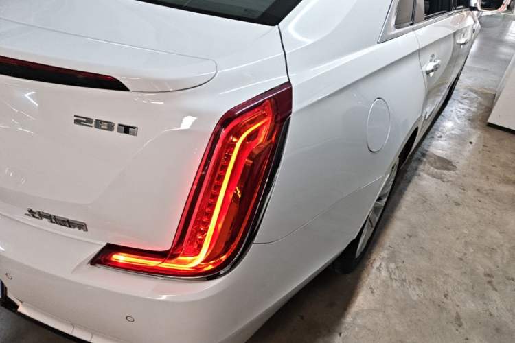 Used Cadillac XTS 2018 28T Tech Edition Right Rear Taillight