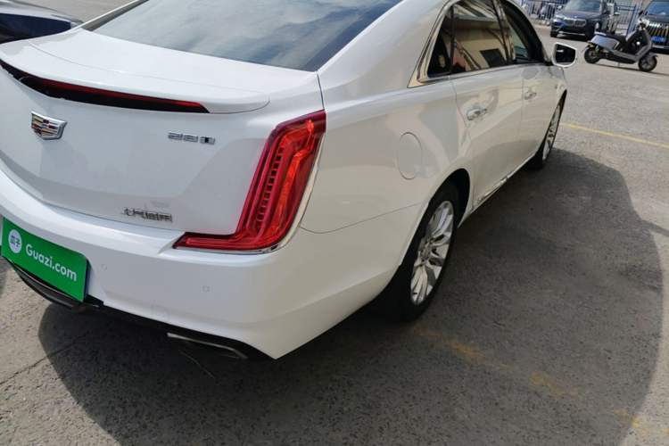 Used Cadillac XTS 2018 28T Tech Edition Right Rear Taillight