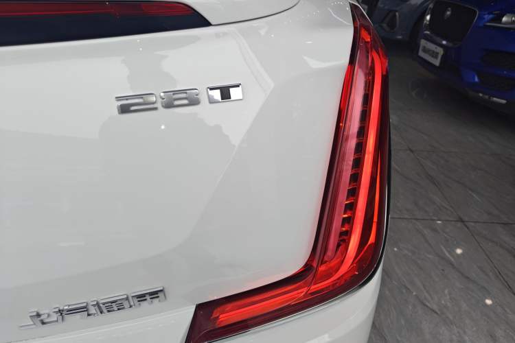 Used Cadillac XTS 2018 28T Elite Edition Right Rear Taillight
