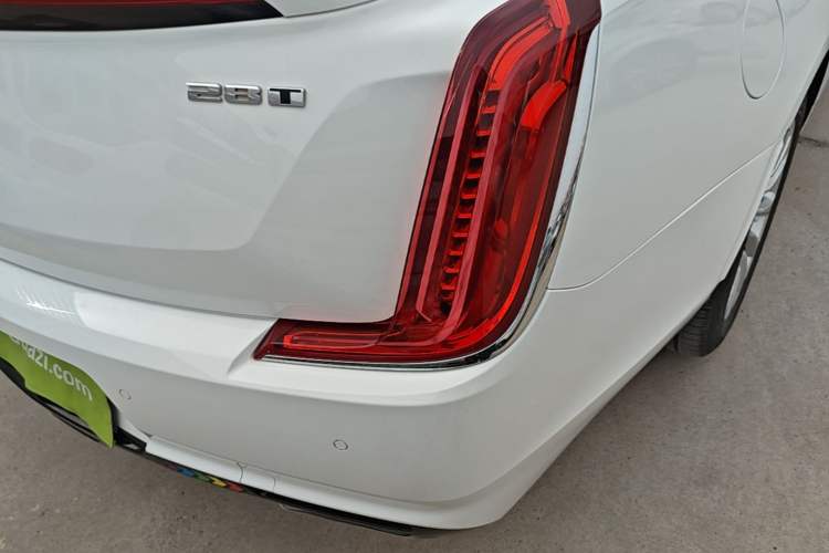 Used Cadillac XTS 2018 28T Elite Edition Right Rear Taillight