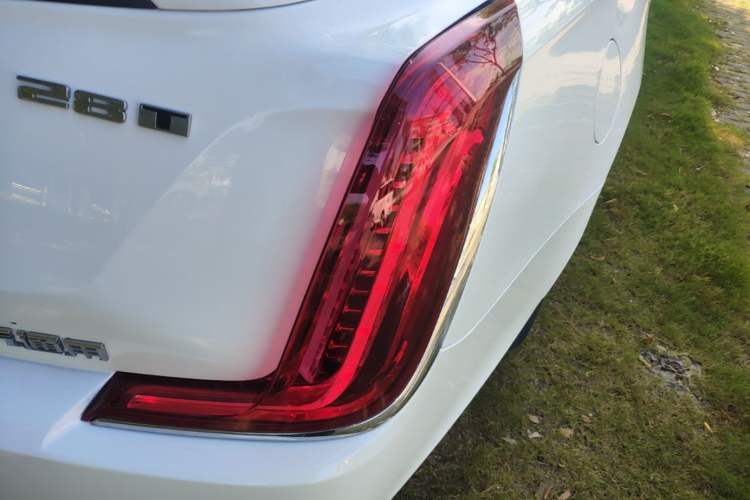 Used Cadillac XTS 2018 28T Elite Edition Right Rear Taillight