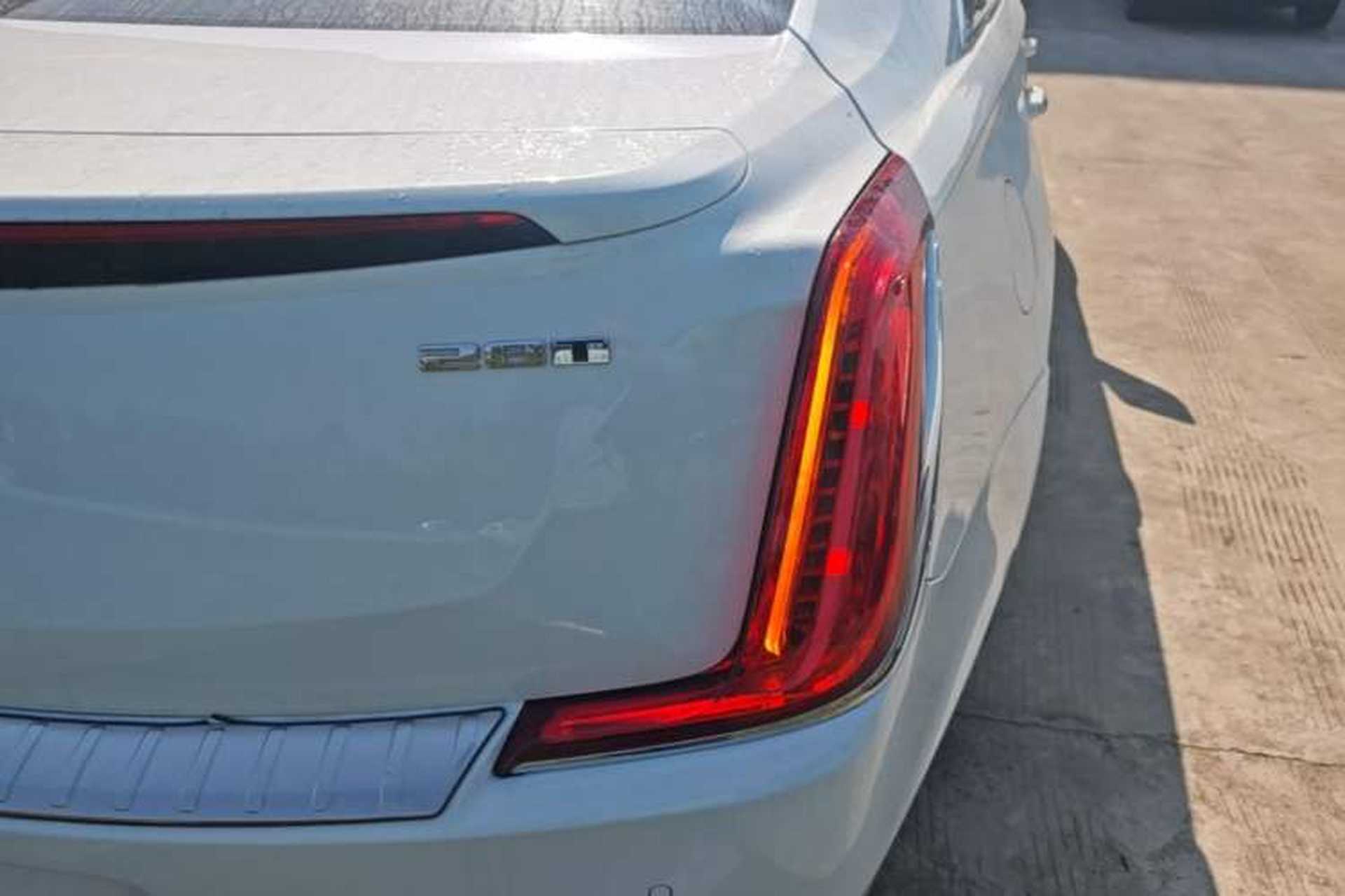 Used Cadillac XTS 2018 28T Tech Edition Right Rear Taillight