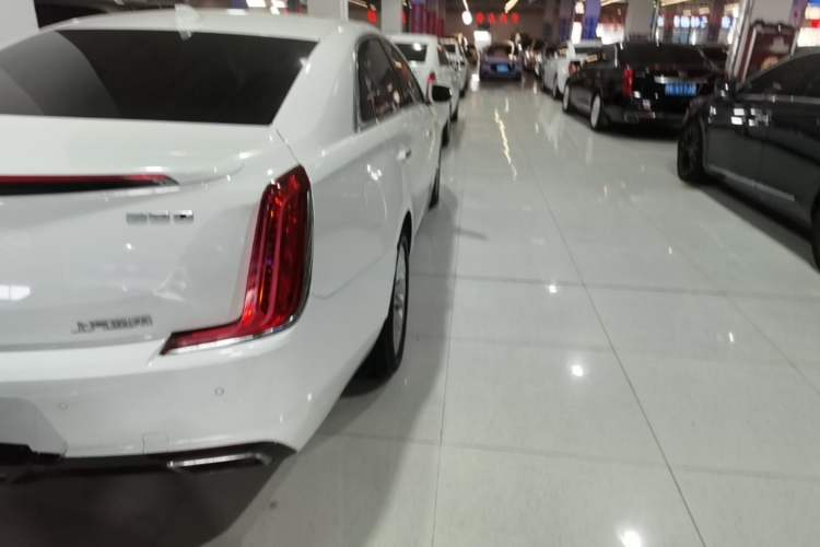 Used Cadillac XTS 2018 28T Elite Edition Right Rear Taillight