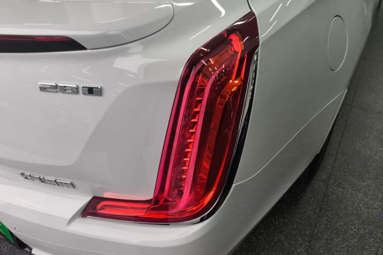 Used Cadillac XTS 2018 28T Tech Edition Right Rear Taillight