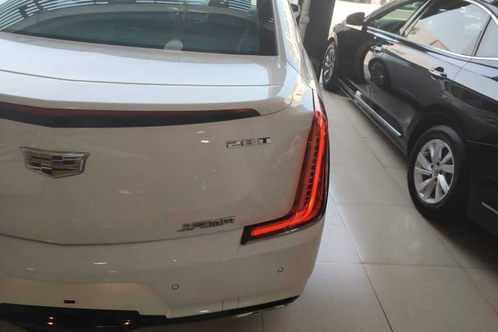 Used Cadillac XTS 2018 28T Tech Edition Right Rear Taillight