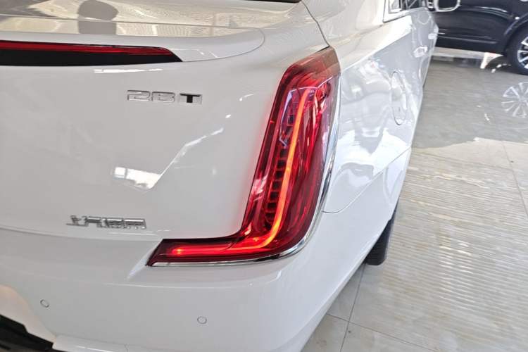 Used Cadillac XTS 2018 28T Tech Edition Right Rear Taillight