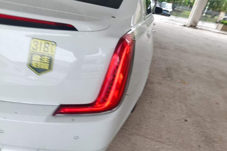 Used Cadillac XTS 2018 28T Elite Edition Right Rear Taillight