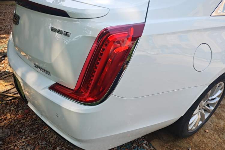 Used Cadillac XTS 2018 28T Tech Edition Right Rear Taillight