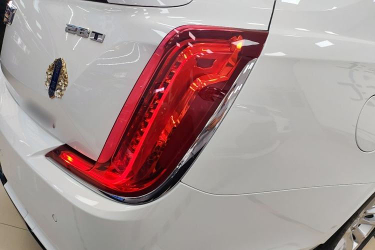 Used Cadillac XTS 2018 28T Tech Edition Right Rear Taillight