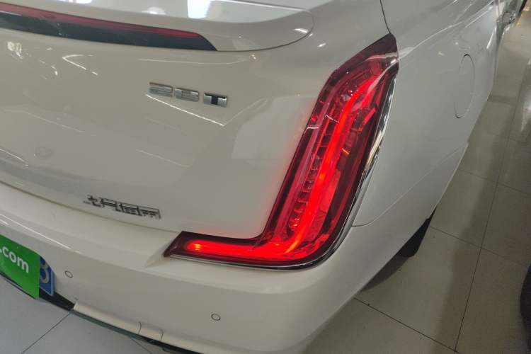 Used Cadillac XTS 2018 28T Tech Edition Right Rear Taillight