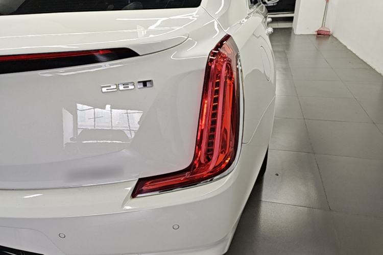 Used Cadillac XTS 2018 28T Tech Edition Right Rear Taillight